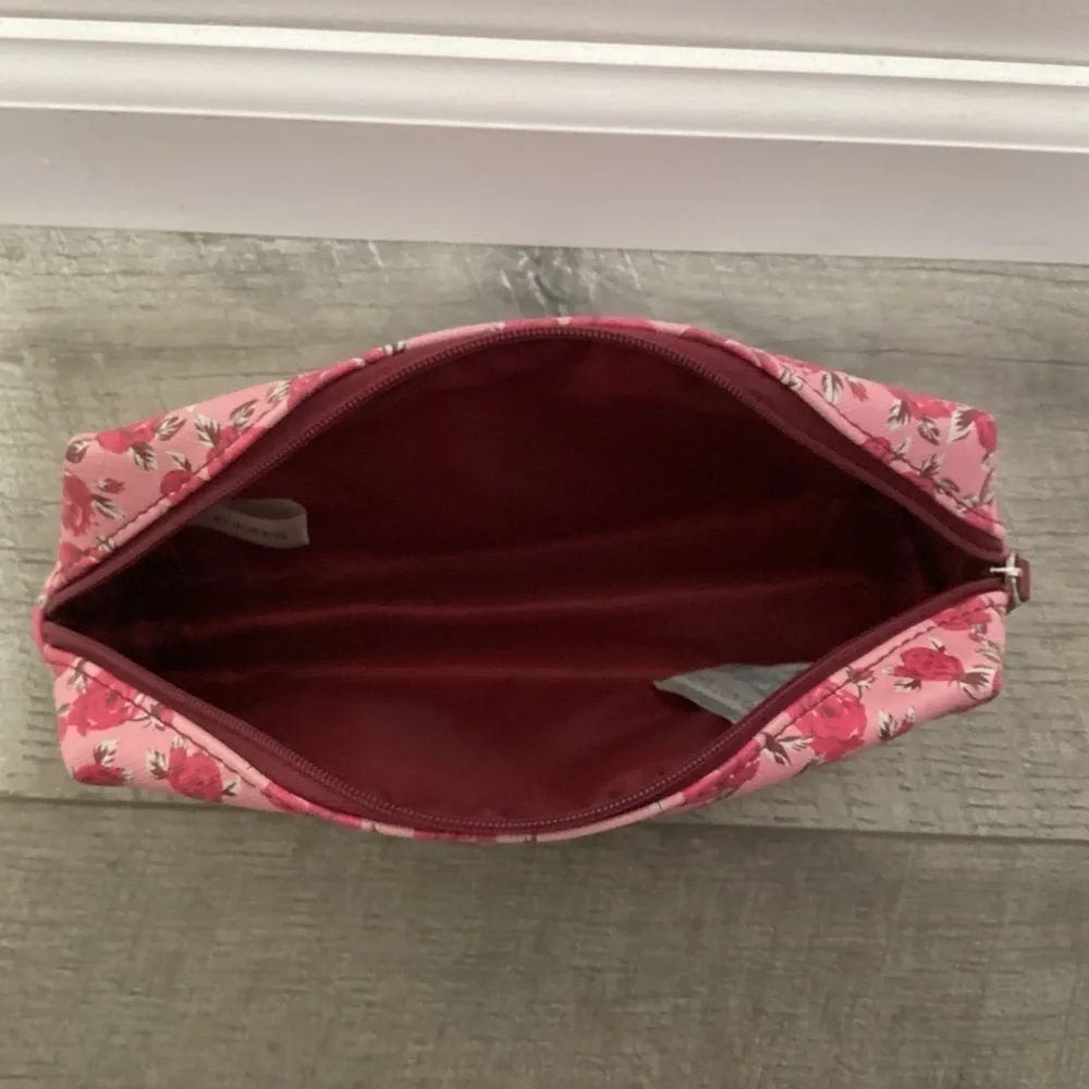 LOGO Lori Goldstein Floral Cosmetic Bag
